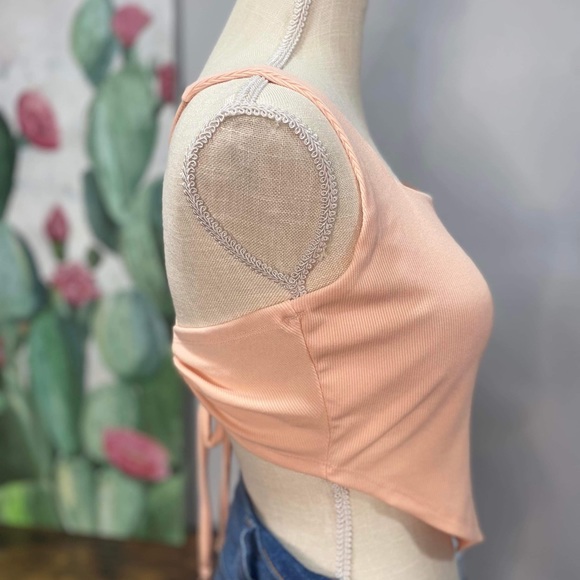 peach open back crop top - Picture 2 of 3